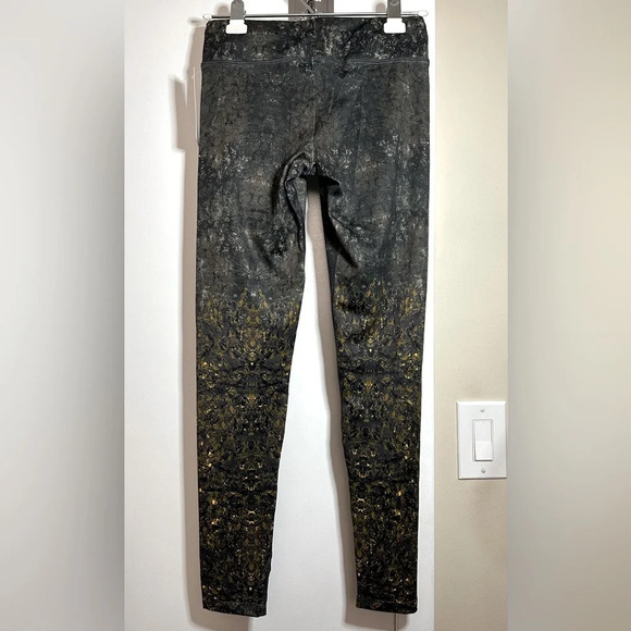 NWT Spiritual Gangster Crackled Print Black, Green, Yellow Leggings Size XS/S - Picture 2 of 5